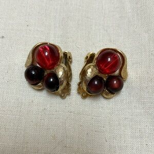 vintage clip on earrings